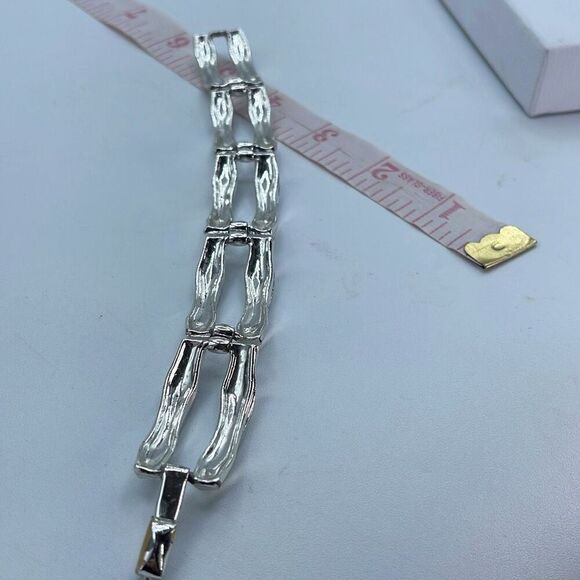 Vintage silver tone wave  link bracelet. - Picture 6 of 7